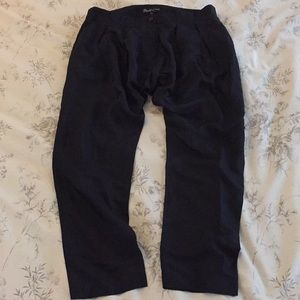 EUC Elizabeth & James Silk Harems